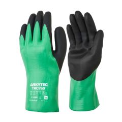 Cut resistant nitrile gauntlet green HPPE liner black triple-dipped nitrile coating front and back pair | CMT Group UK